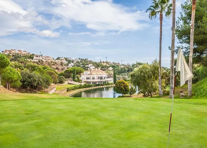 Hotel Elviria Hills